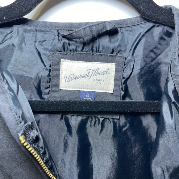 Universal Threads Women’s Cotton Twill Quilted Bomber style Jacket in size XS - Picture 7 of 12